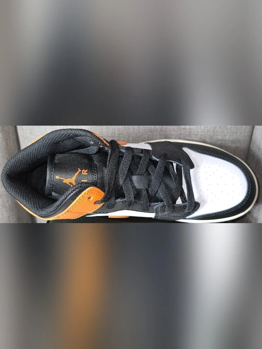 🚌 ✏️ 🍎Nike Air Jordan 1 Mid (GS)